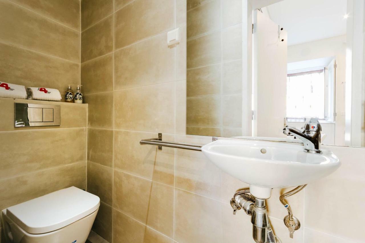 Rent4Rest Lisbon Downtown Tiny Studio Apartments Εξωτερικό φωτογραφία